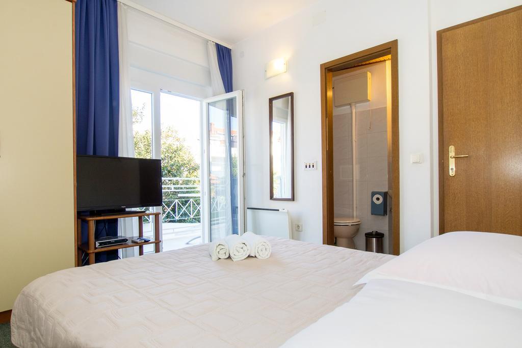 Beach Guesthouse Mediteran Podstrana Room photo